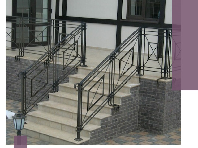 Перила для крыльца в Ревде — монтаж, изготовление и установка