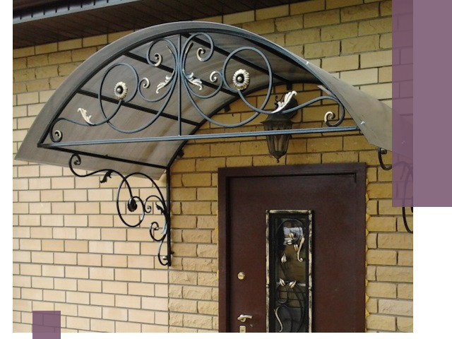 Изготовление козырьков из металла под ключ в Ревде