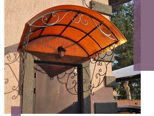 Демонтаж козырьков в Ревде быстро и безопасно