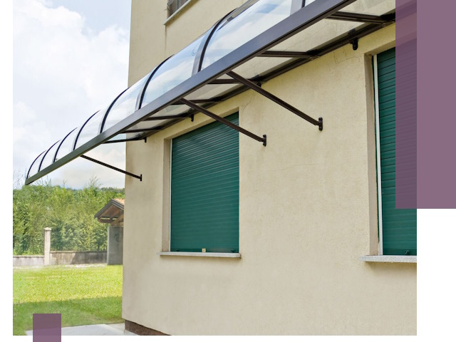 Козырьки над окнами в Ревде — изготовление и монтаж по выгоде