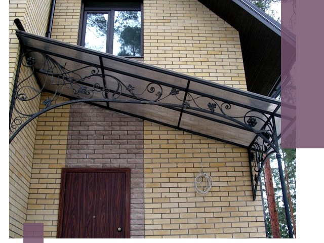 Односкатные козырьки из металла под ключ в Ревде